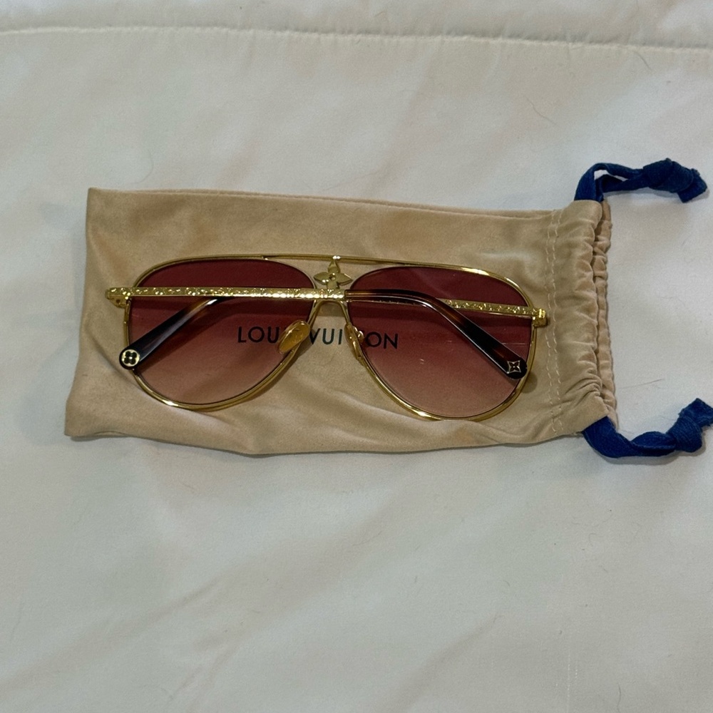 Louis Vuitton Gold Frame Sunglasses with Brown Lenses